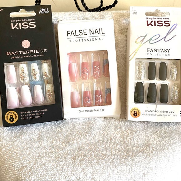 KISS Nail 3pc set  - Pink, Silver, Gray, black long press on/ glue on nails NEW - Picture 1 of 6